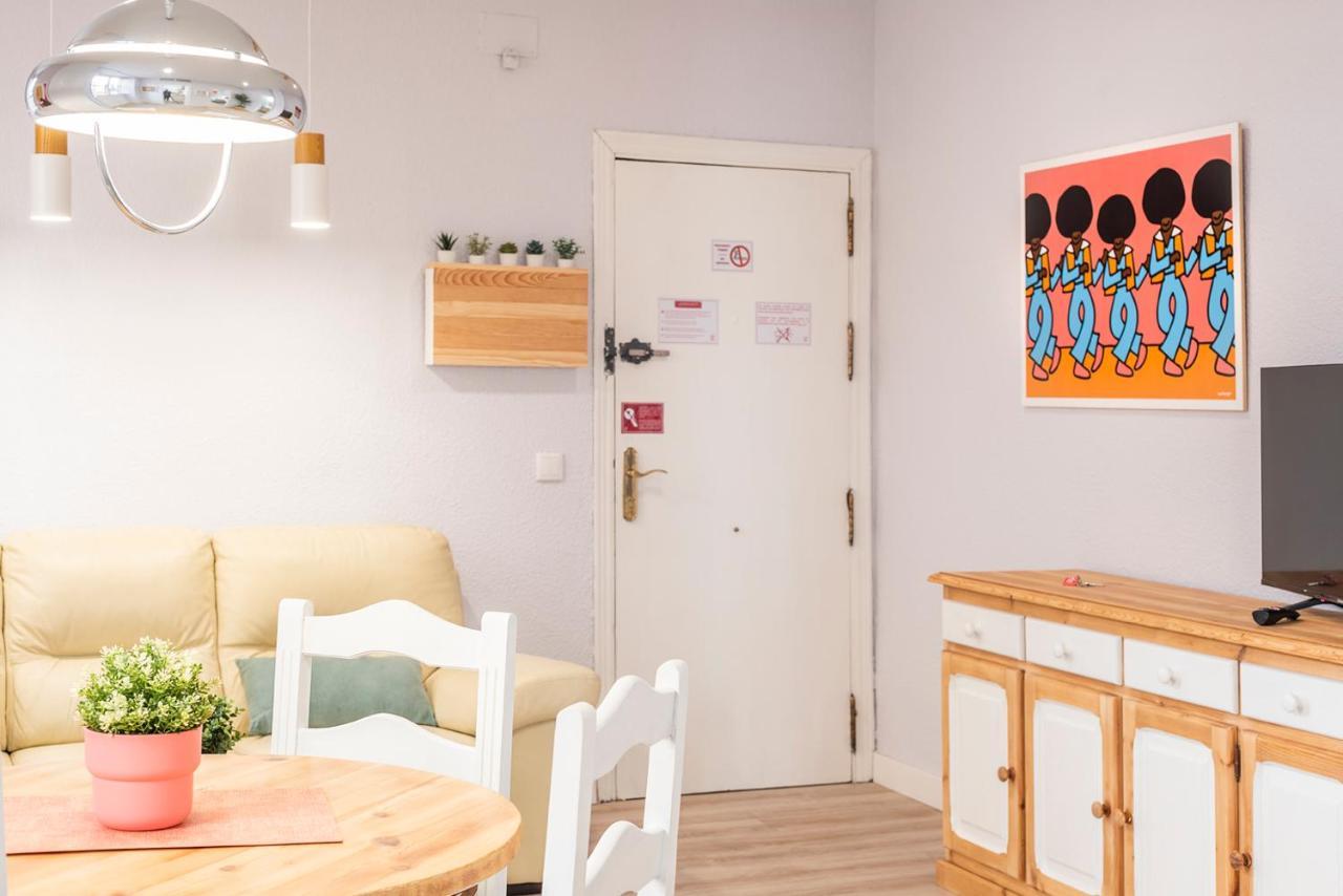 Apartamentos Alfaqueque A เซบีญา ภายนอก รูปภาพ