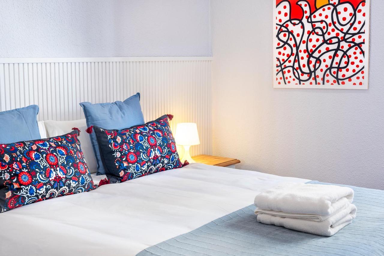 Apartamentos Alfaqueque A เซบีญา ภายนอก รูปภาพ