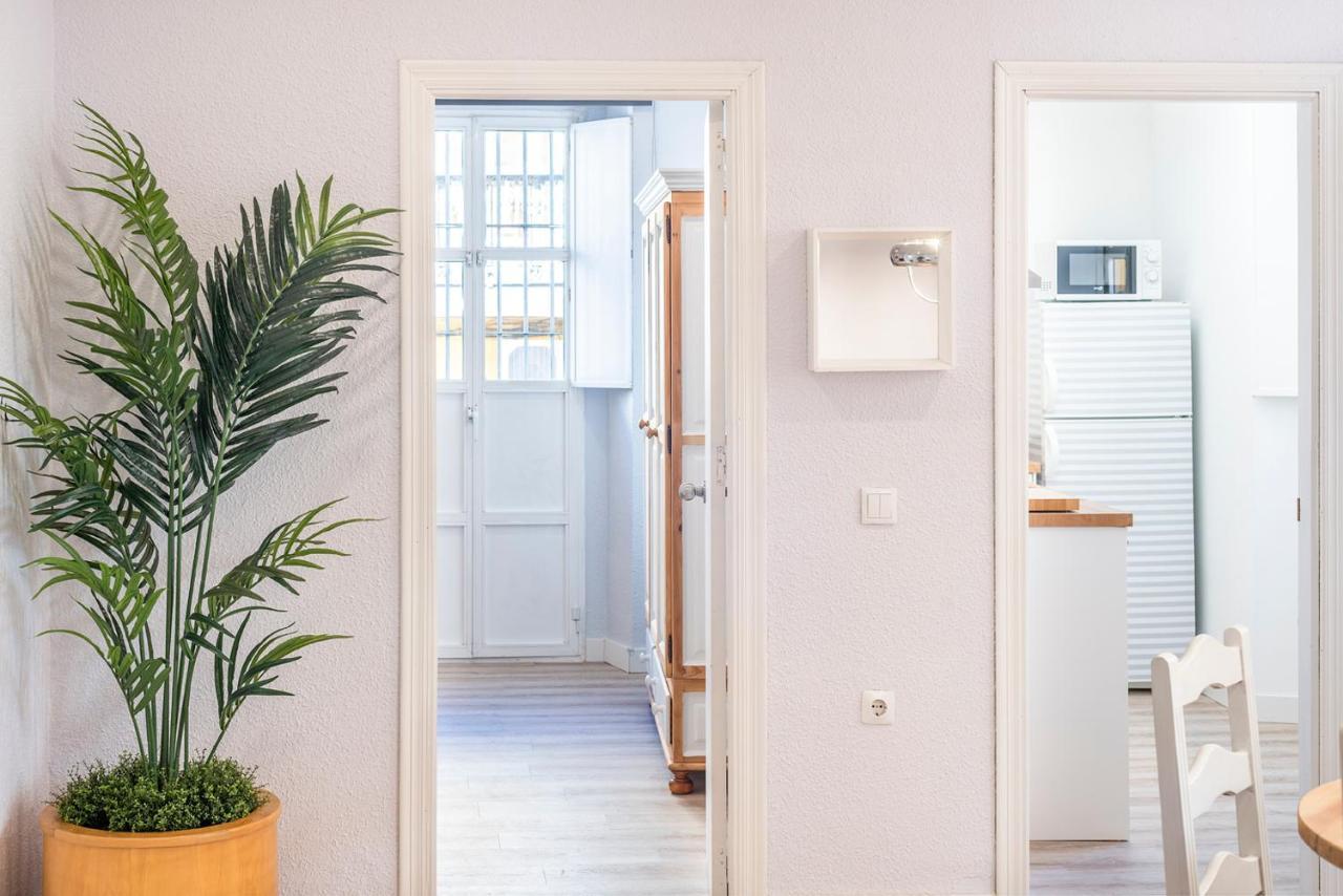 Apartamentos Alfaqueque A เซบีญา ภายนอก รูปภาพ
